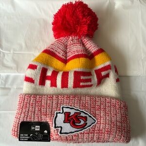NWT NFL Kansas City Chiefs Beanie with Pom Pom
